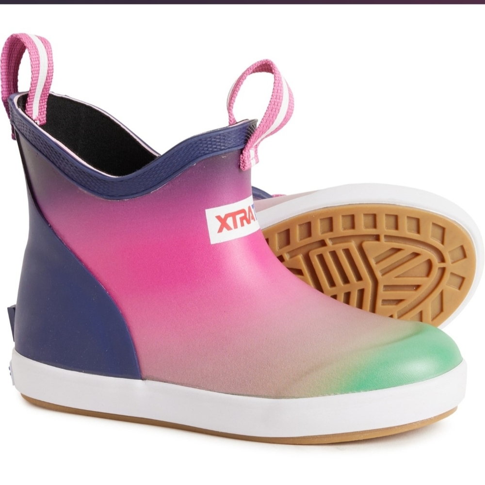 New Xtratuf Sz Y6 Kids  Boots - Pink and Green Bouy Boots